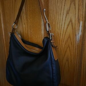 Elegant Ralph Lauren Black and Tan Leather Shoulder Bag w/stylish silver buckle